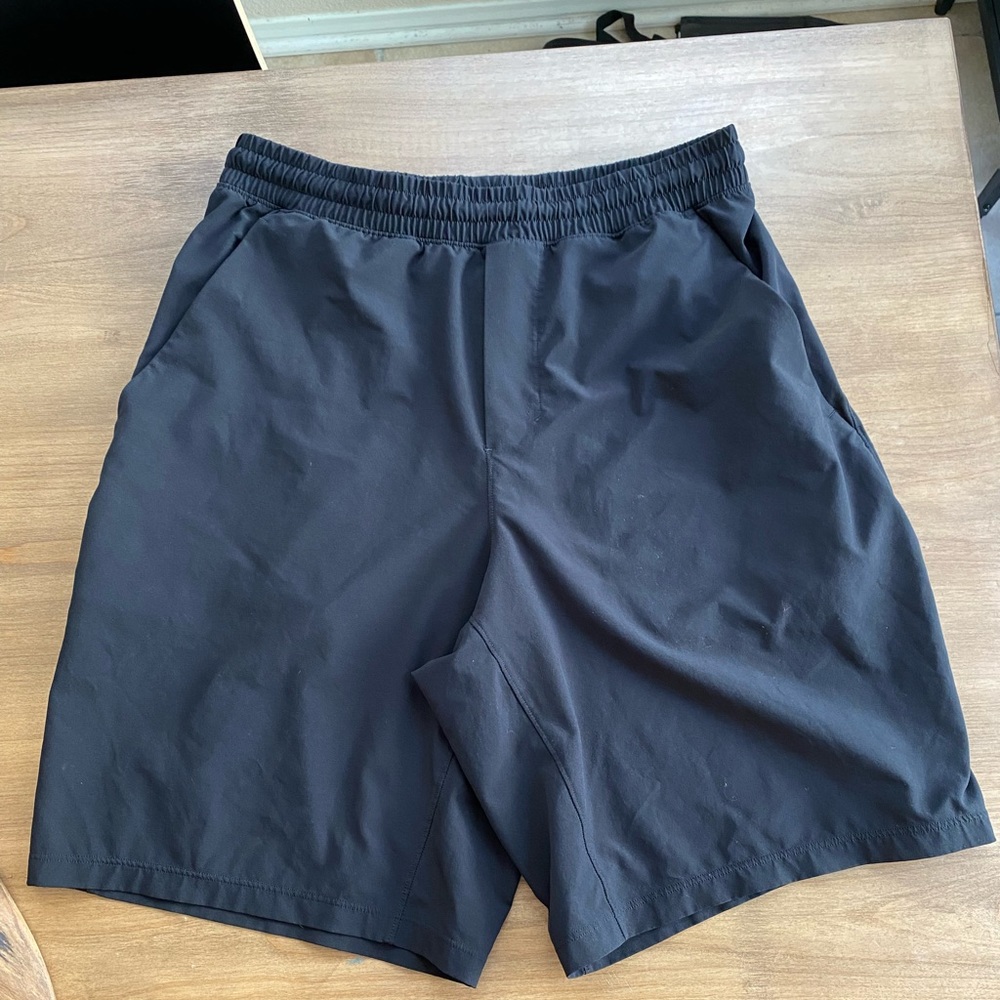 Lululemon Pacebreaker 9” linerless shorts